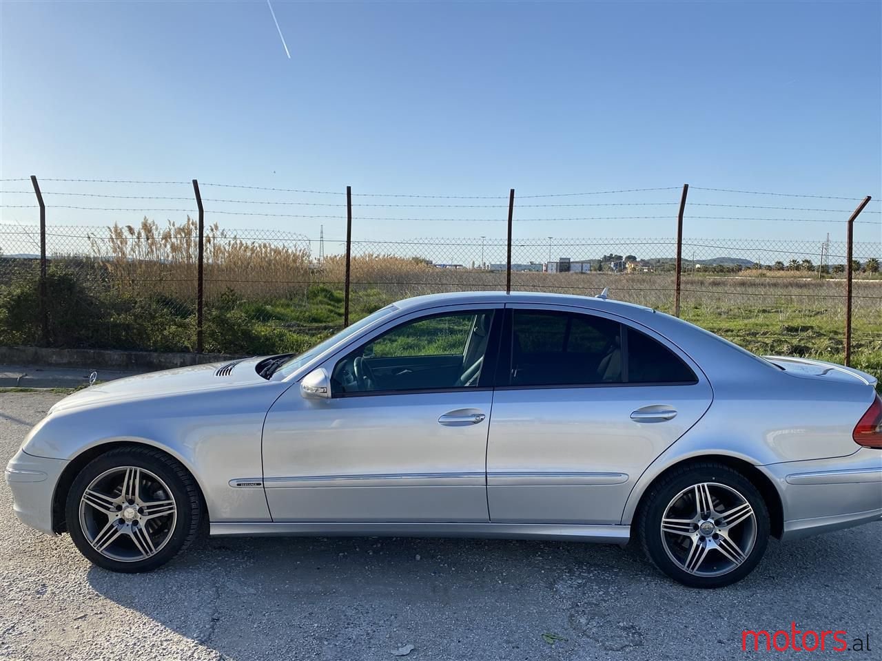 2007' Mercedes-Benz E 220 photo #1