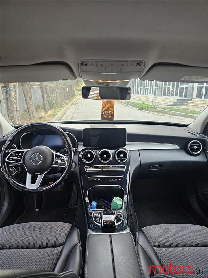 2020' Mercedes-Benz C 220 photo #3