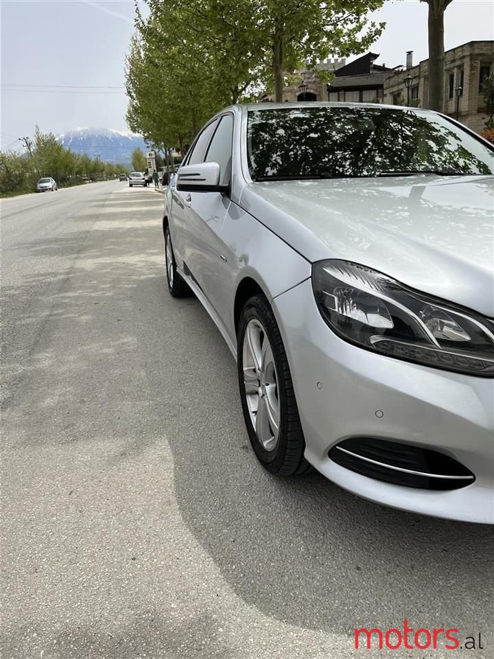 2010' Mercedes-Benz 200 photo #4