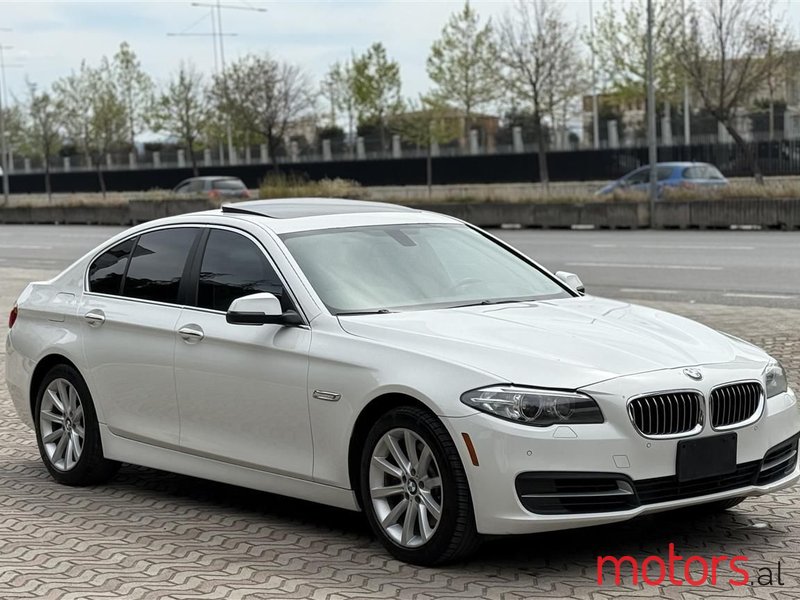 2015' BMW 535 photo #1