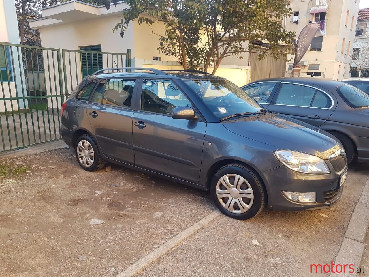 2013' Skoda Fabia photo #2