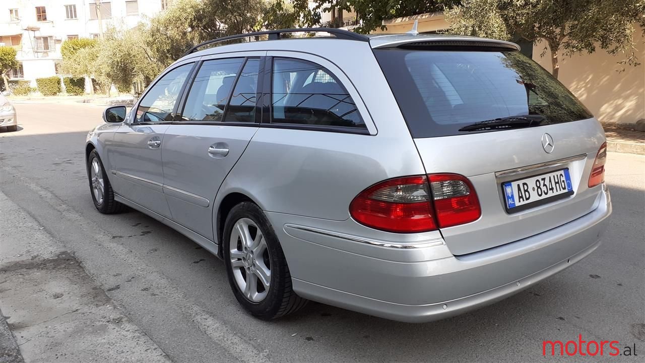 2007' Mercedes-Benz E 220 photo #4