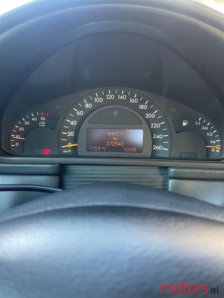 2003' Mercedes-Benz C 200 photo #3