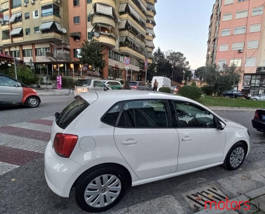 2012' Volkswagen Polo photo #4