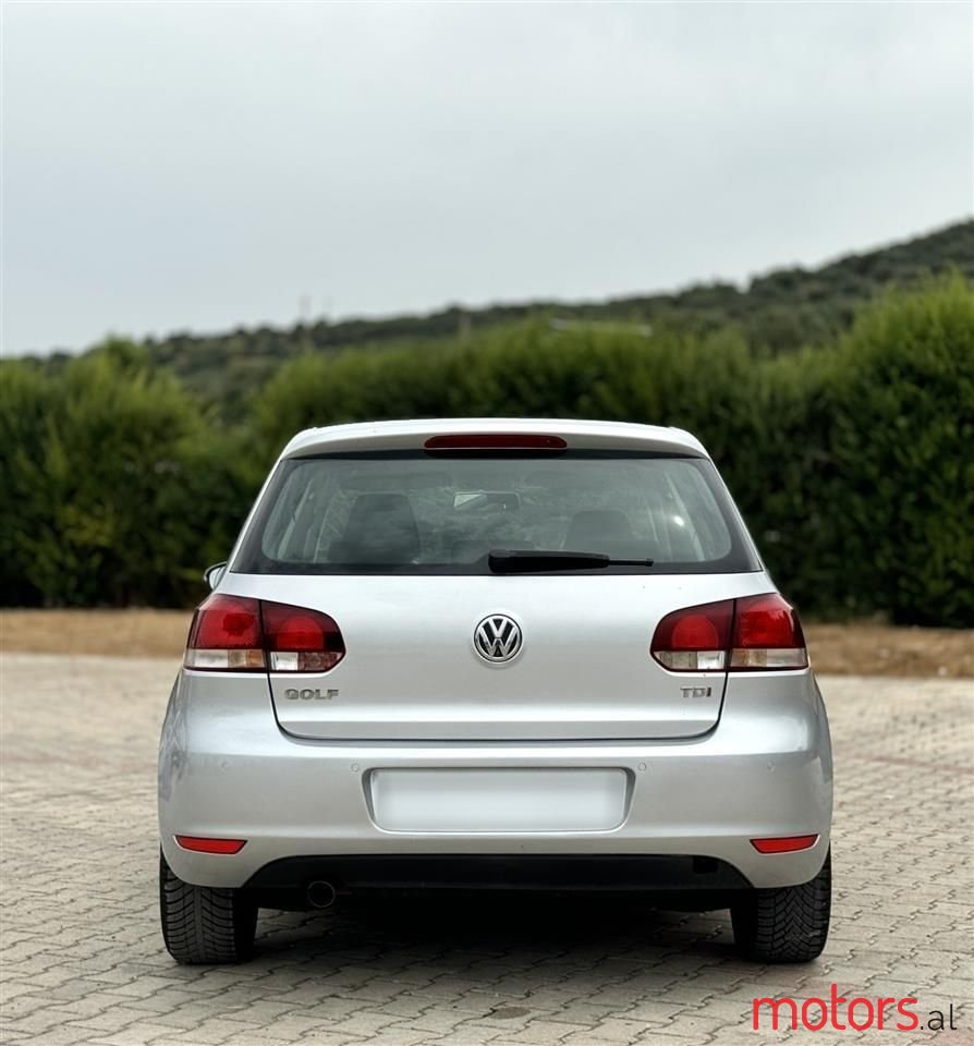 2014' Volkswagen Golf photo #2