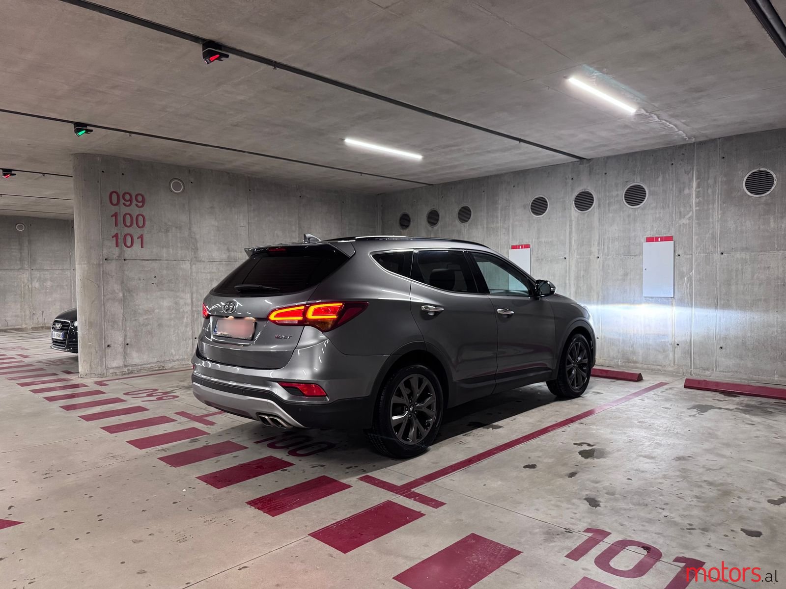 2016' Hyundai Santa Fe photo #4