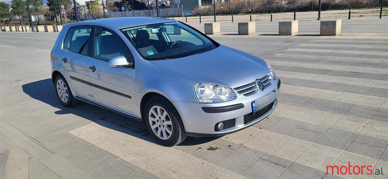 2007' Volkswagen Golf photo #2