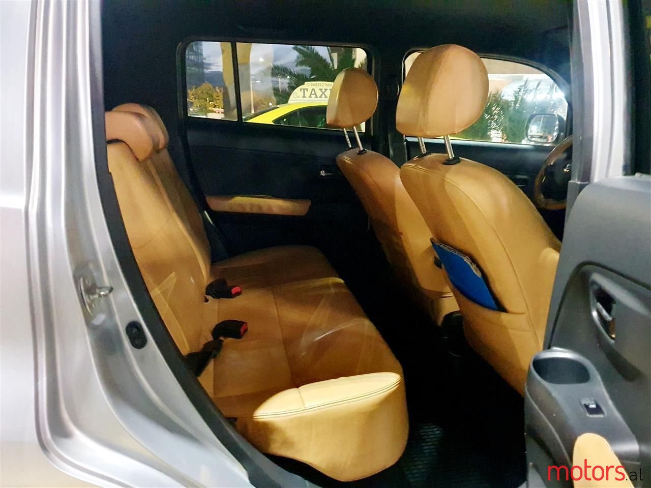 2011' Daihatsu Materia photo #3