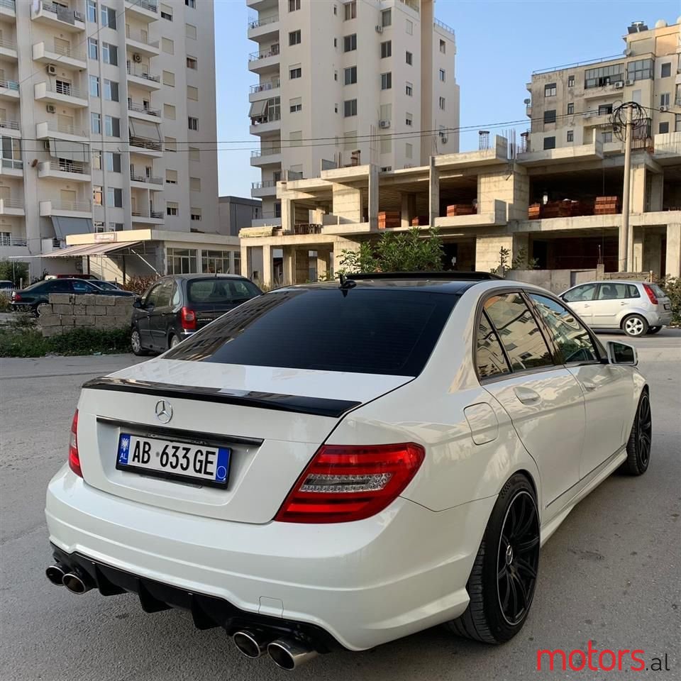2012' Mercedes-Benz C 300 photo #4