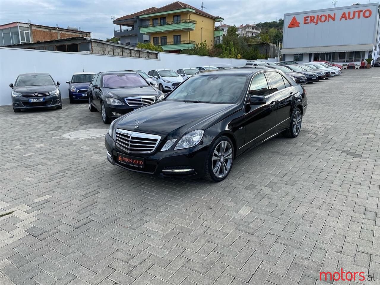 2010' Mercedes-Benz E 350 photo #1