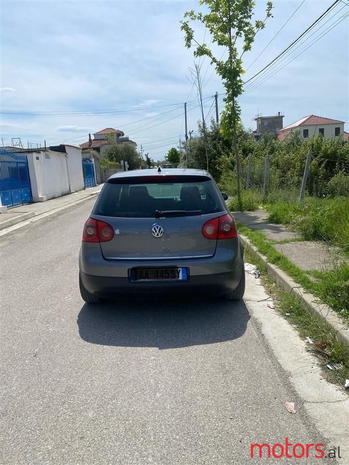 2005' Volkswagen Golf photo #6