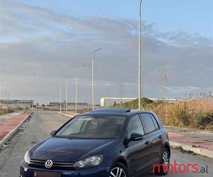 2012' Volkswagen Golf photo #1