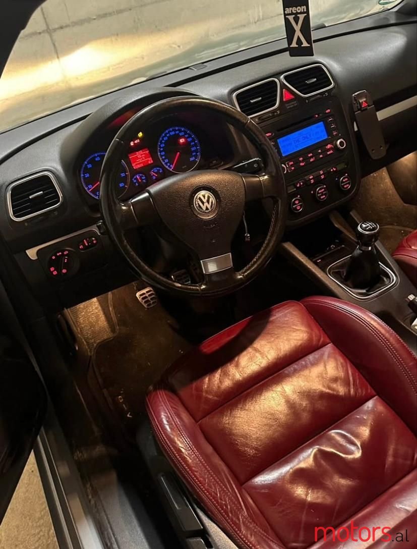 2006' Volkswagen Eos photo #6