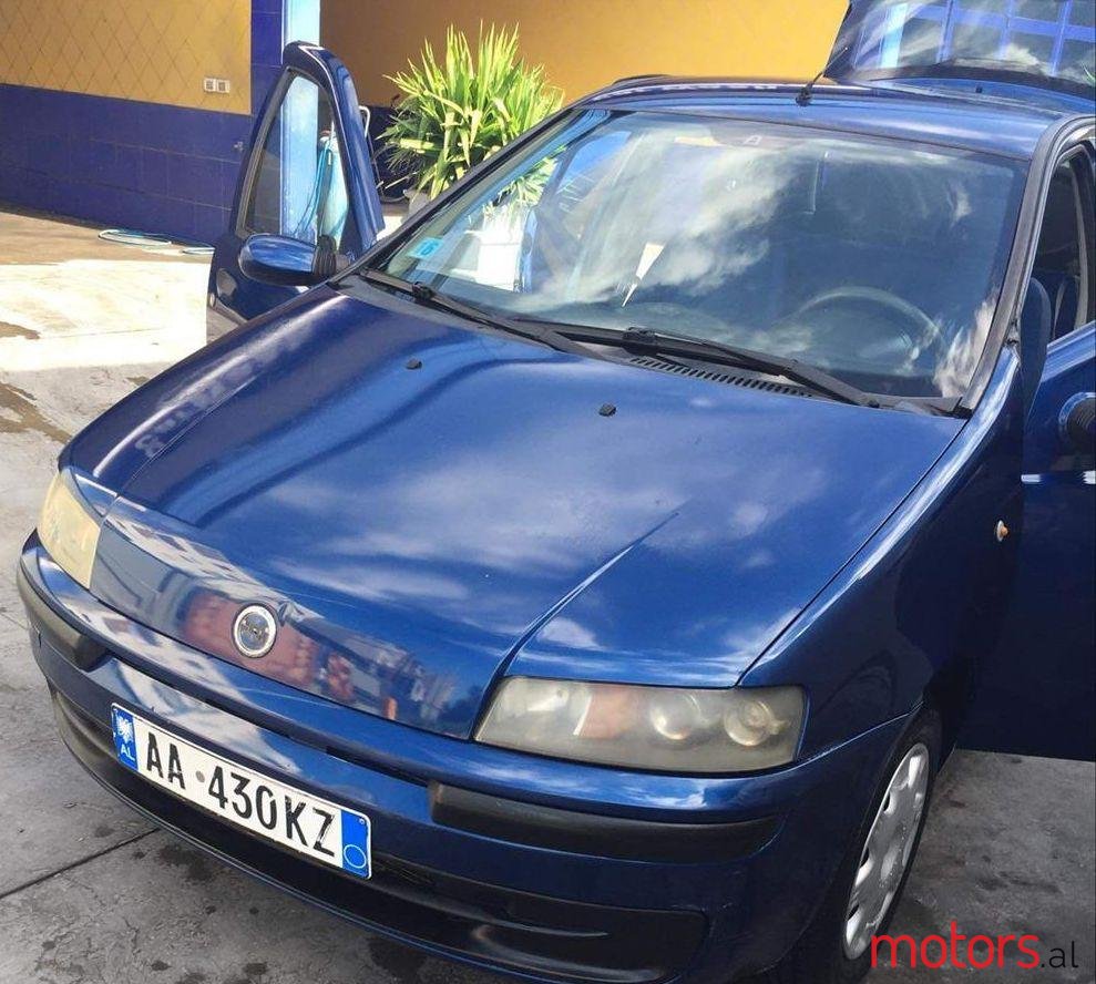 2002' Fiat Punto photo #1