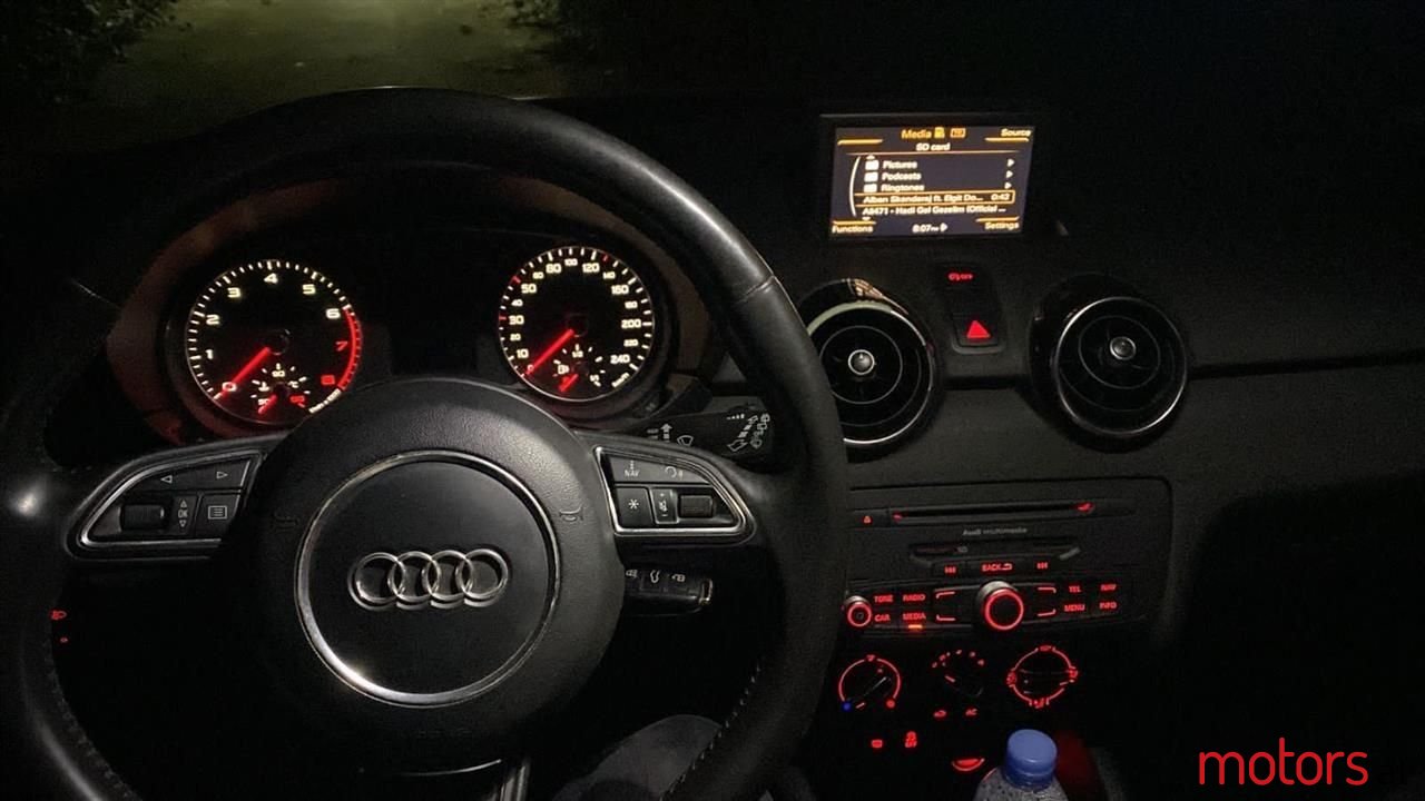 2010' Audi A1 photo #3