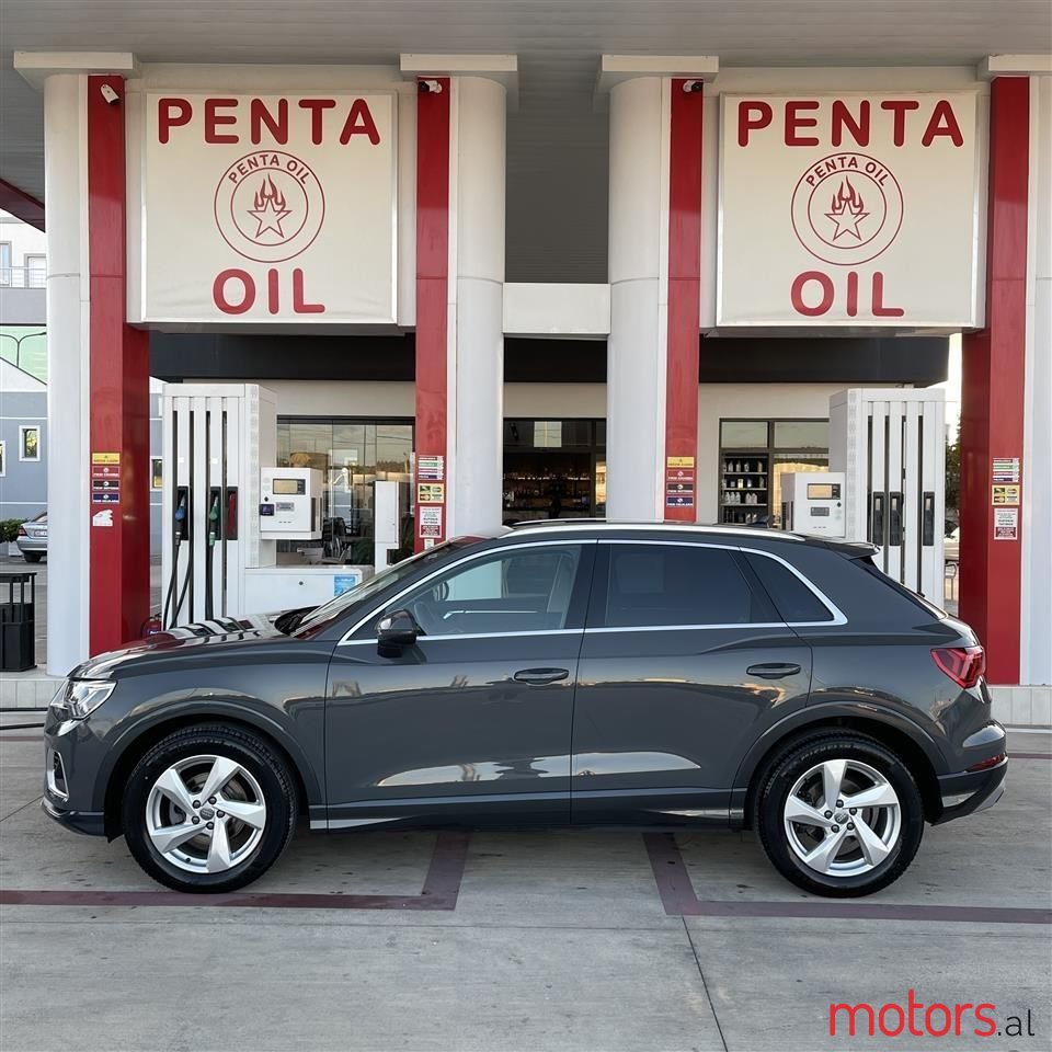 2018' Audi Q3 photo #2