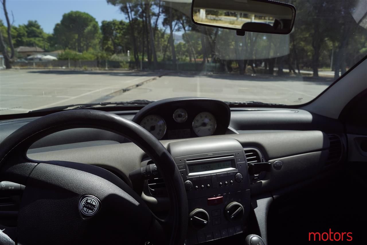 2006' Lancia Ypsilon photo #5