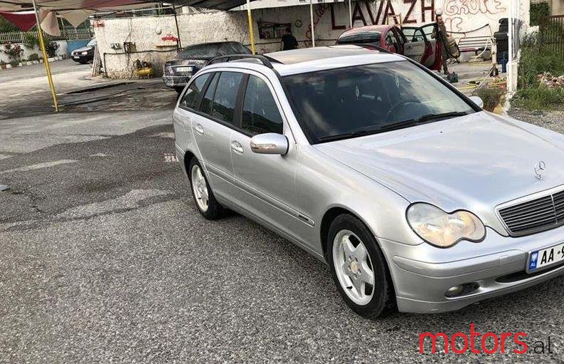 2002' Mercedes-Benz C 220 photo #1