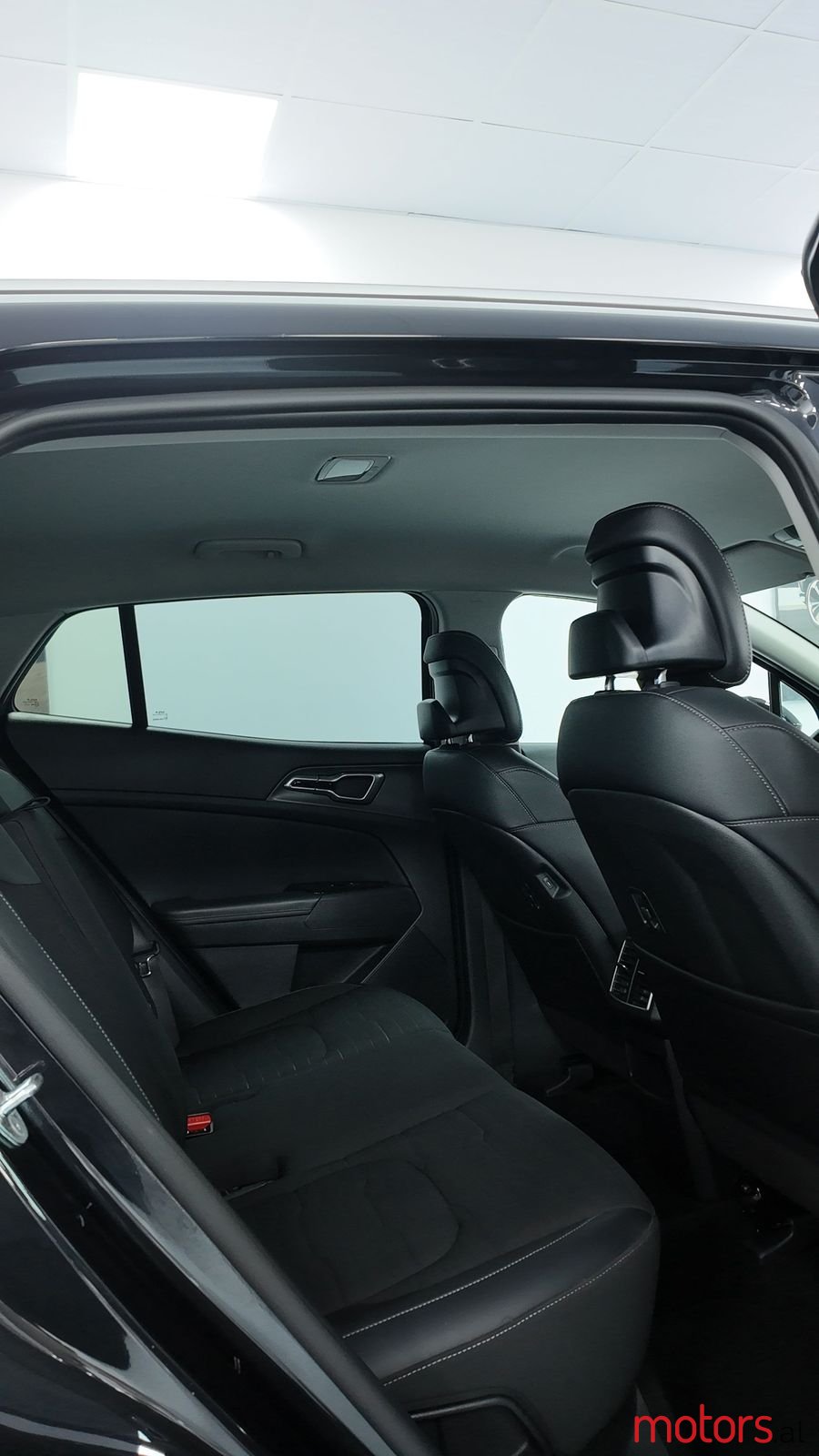 2023' Kia Sportage photo #3