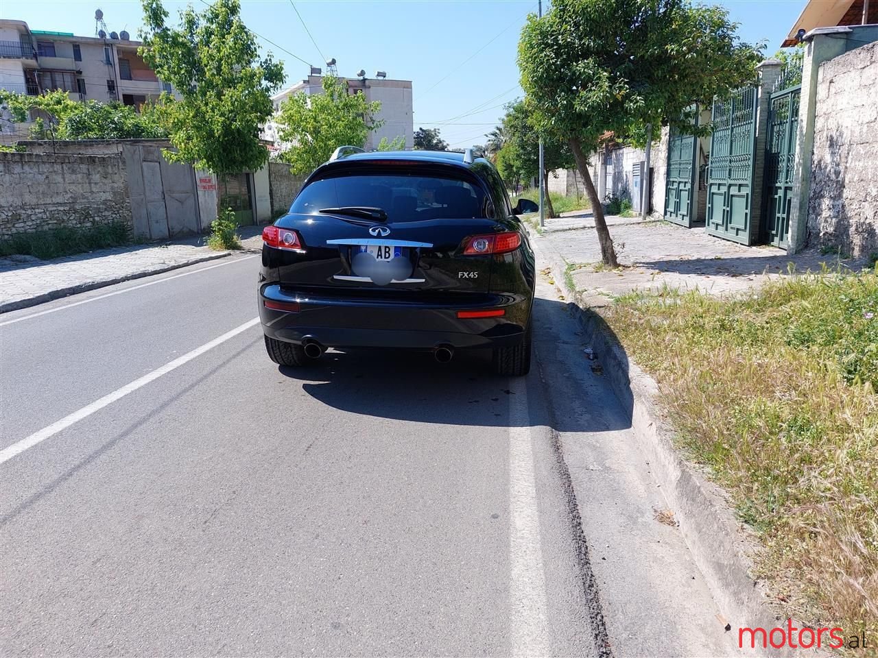 2005' Infiniti FX photo #2