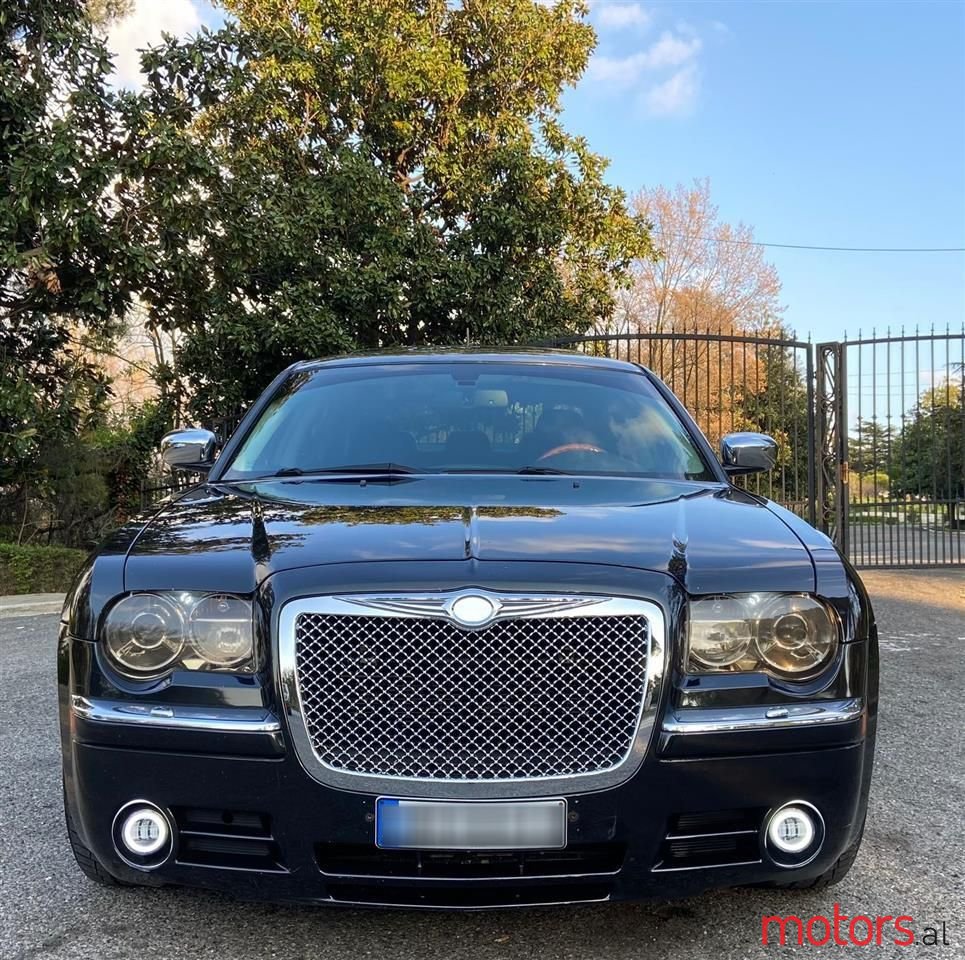 2009' Chrysler 300C photo #1