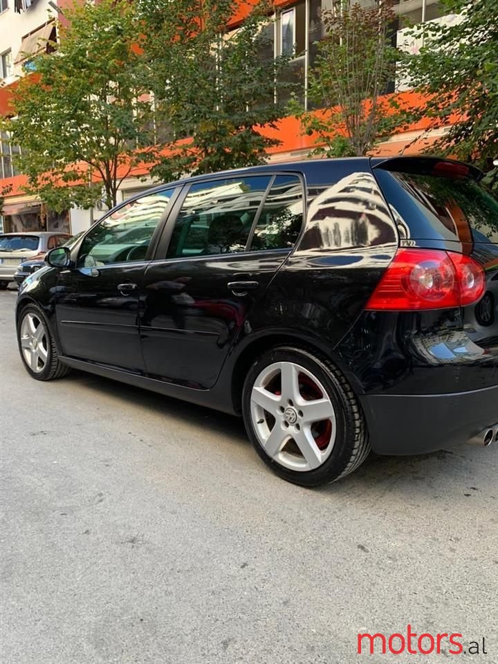 2007' Volkswagen Golf photo #6