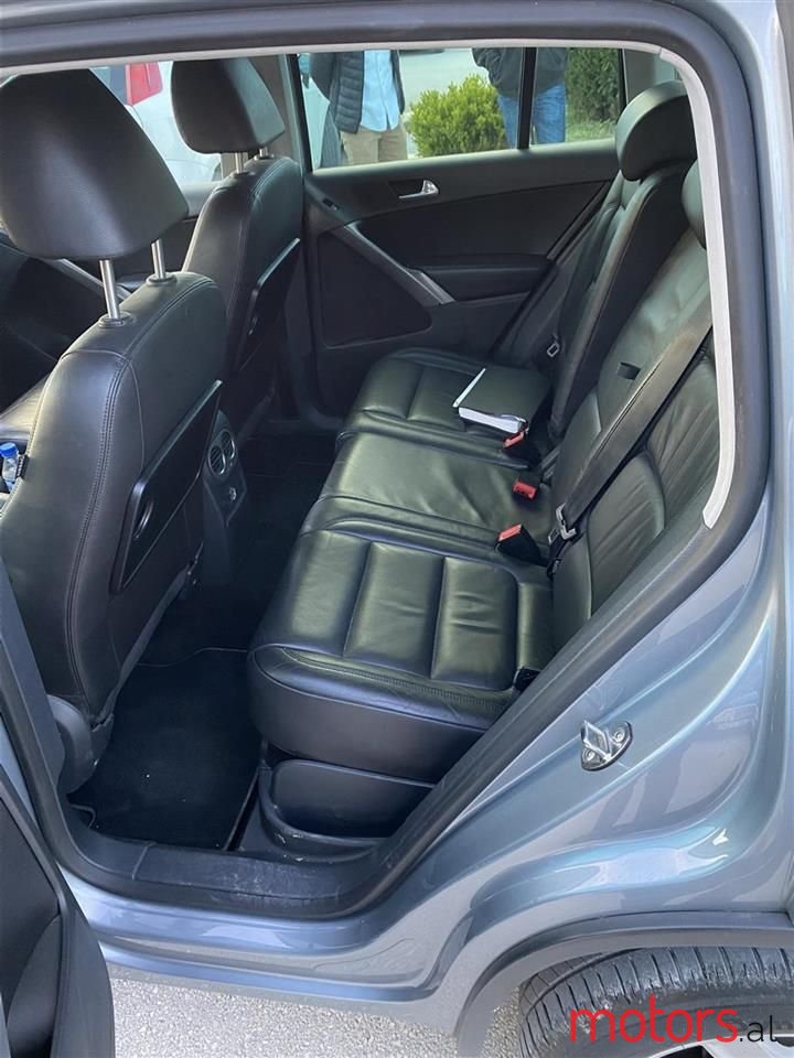 2008' Volkswagen Tiguan photo #4