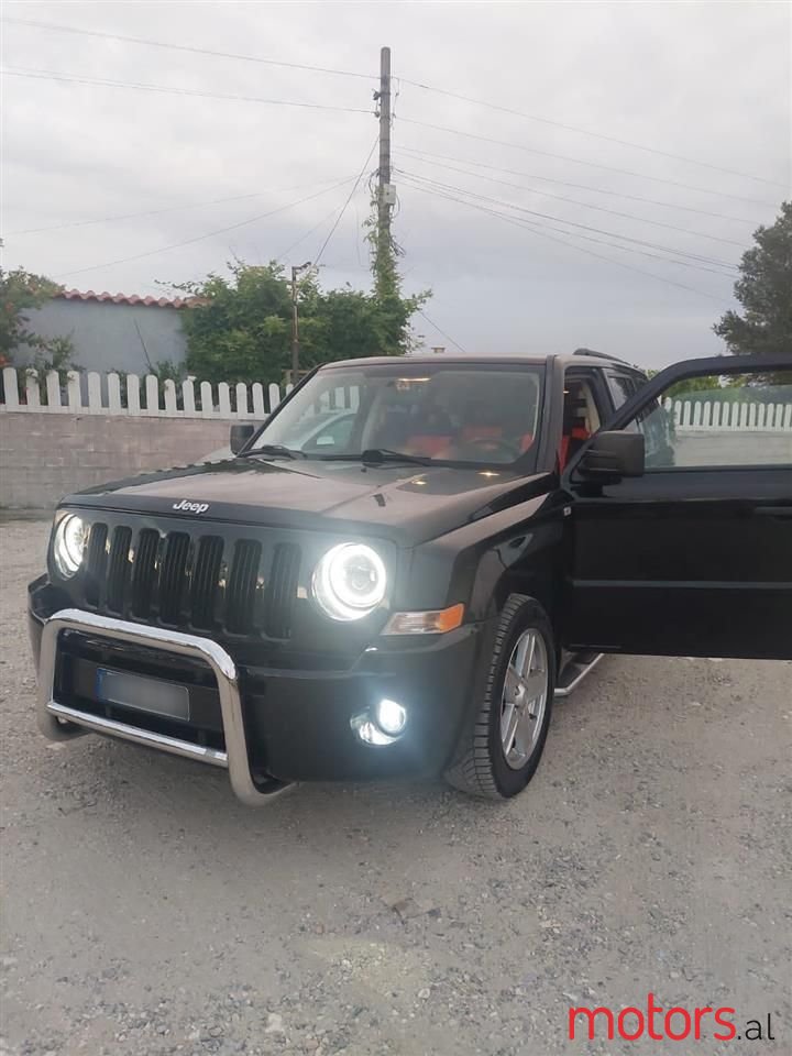 2010' Jeep Patriot photo #1
