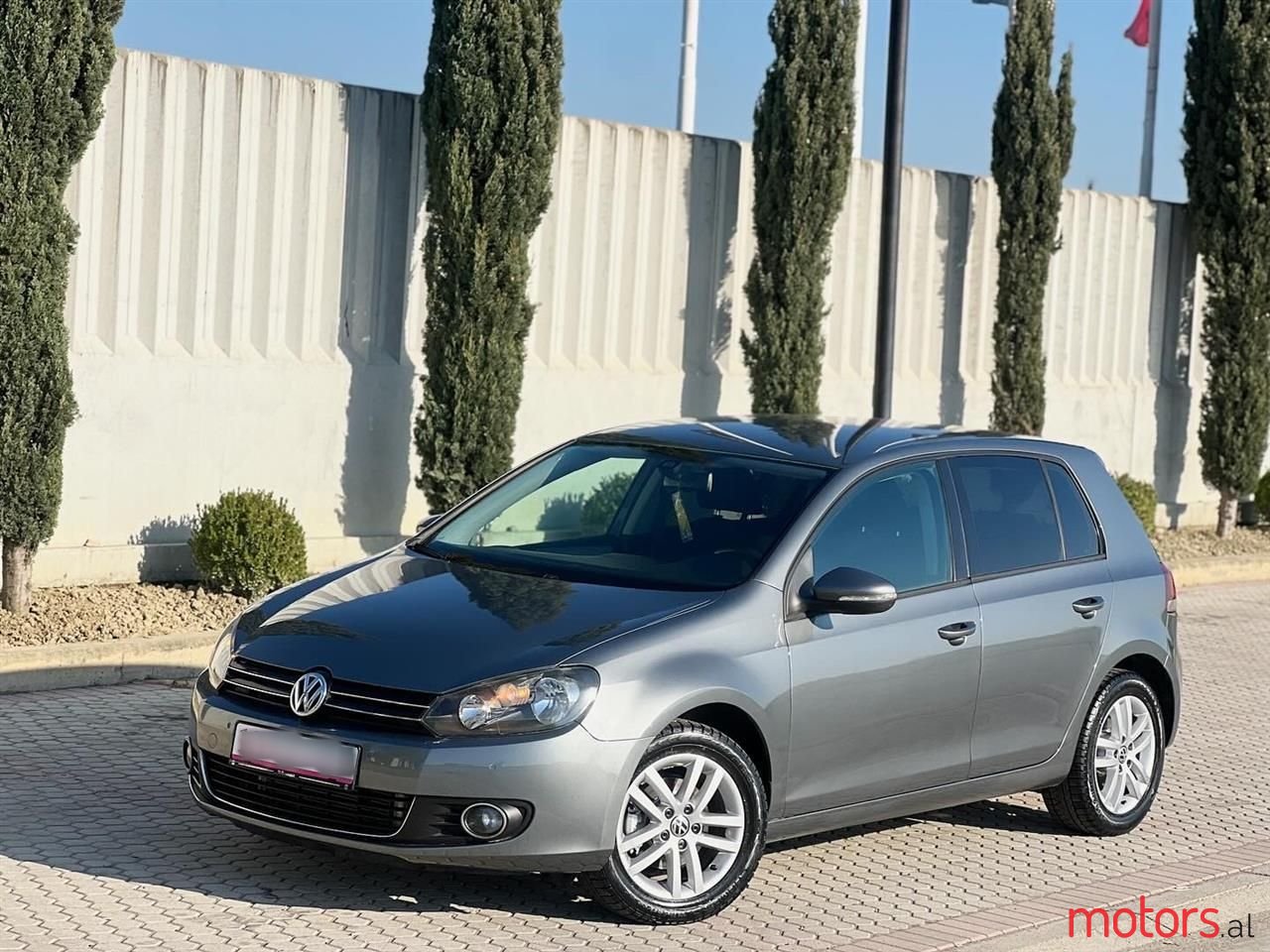 2012' Volkswagen Golf photo #1