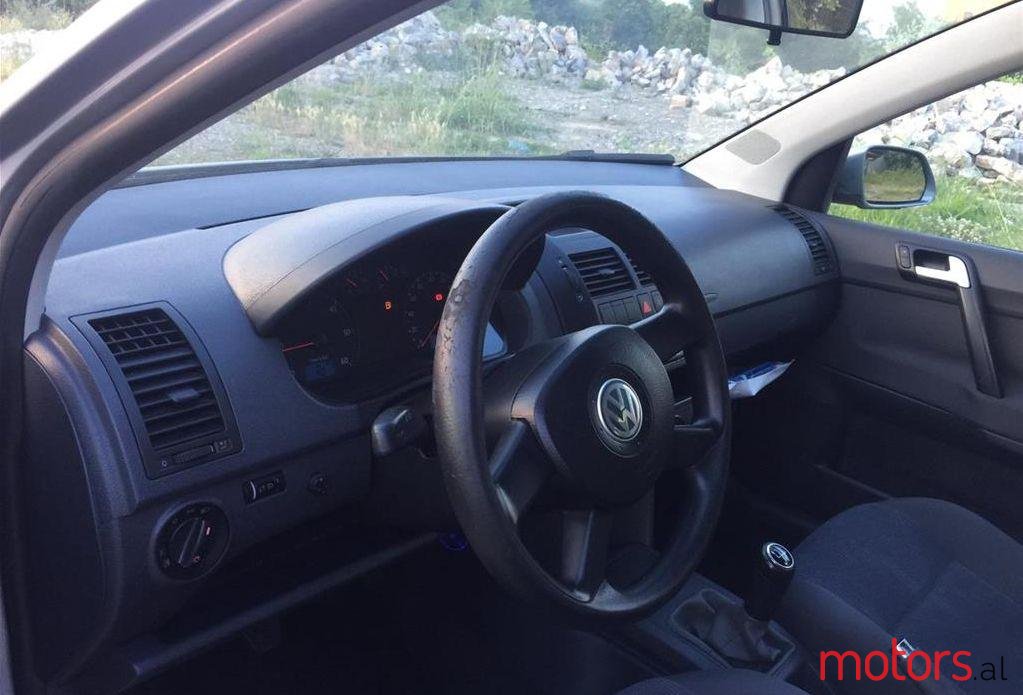 2006' Volkswagen Polo photo #1