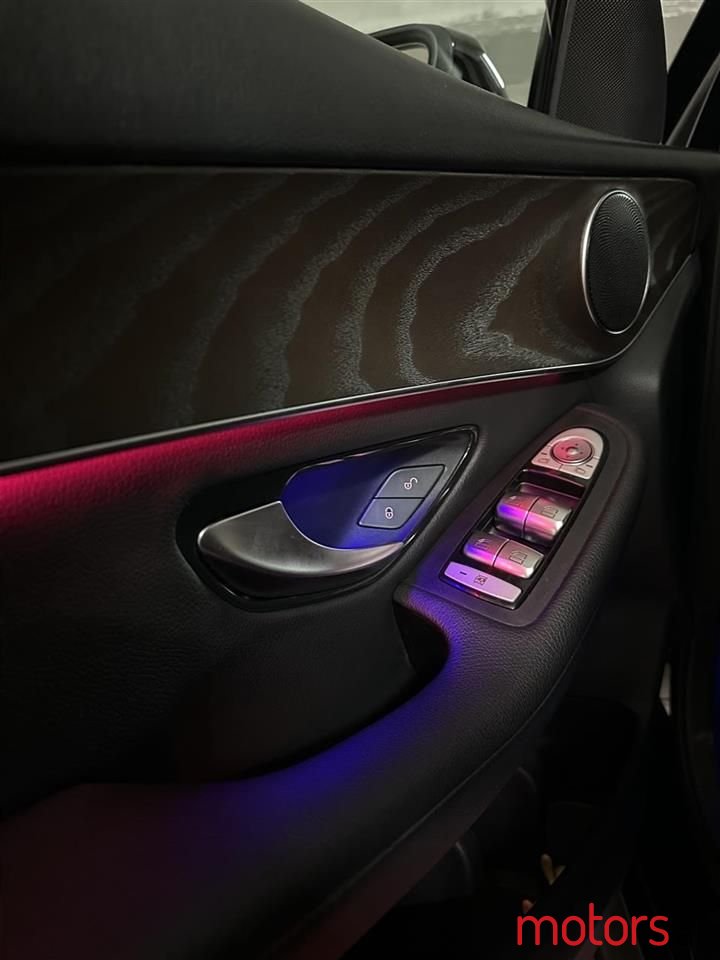 2020' Mercedes-Benz 200 photo #5