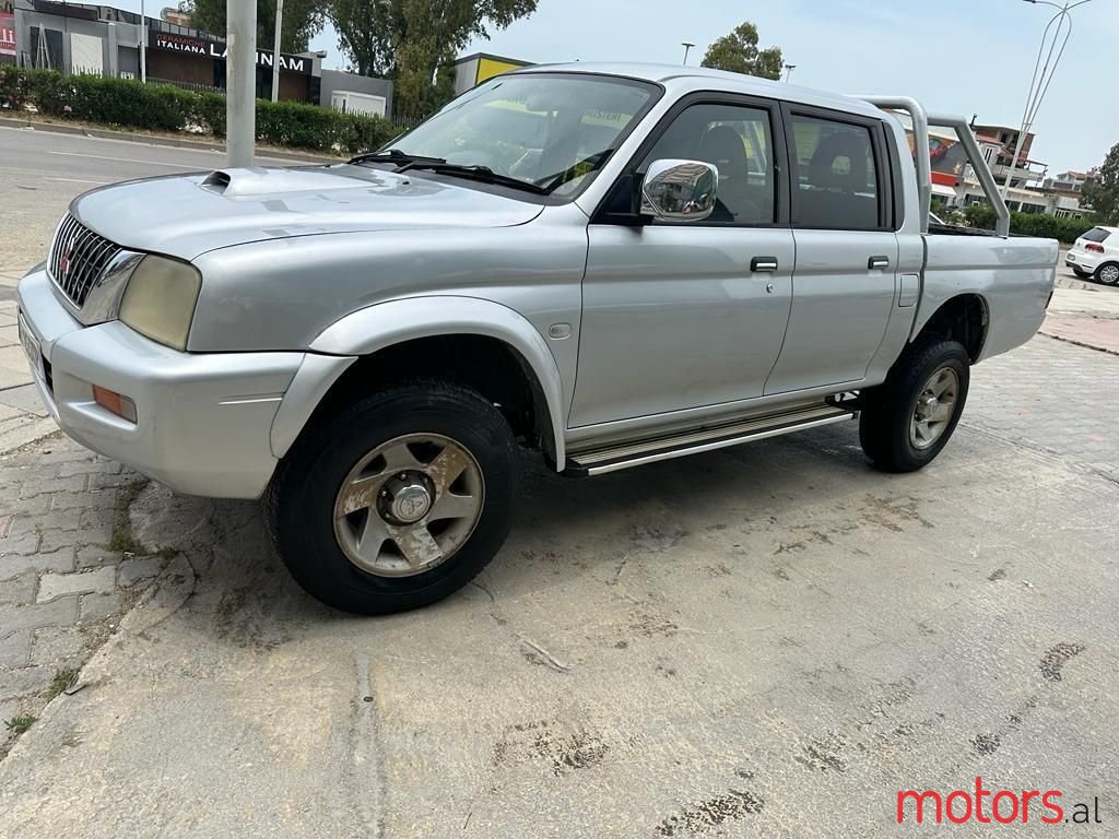2003' Mitsubishi L200 photo #5
