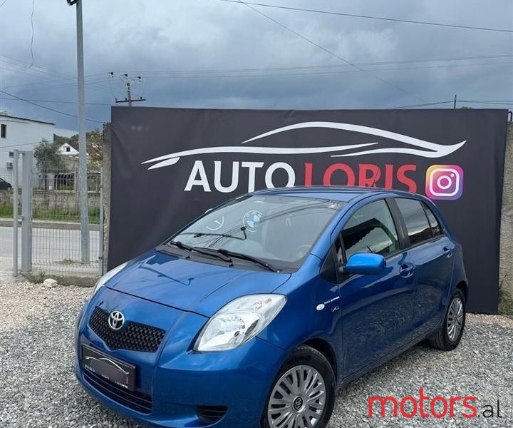 2007' Toyota Yaris photo #2