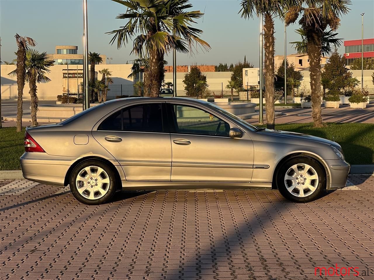 2006' Mercedes-Benz C 220 photo #4