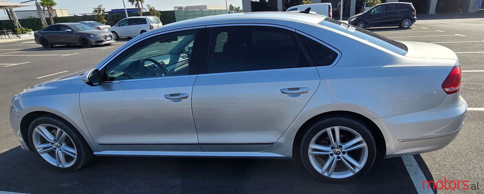 2013' Volkswagen Passat photo #4