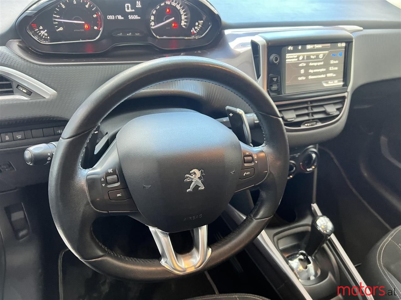 2013' Peugeot 2008 photo #2