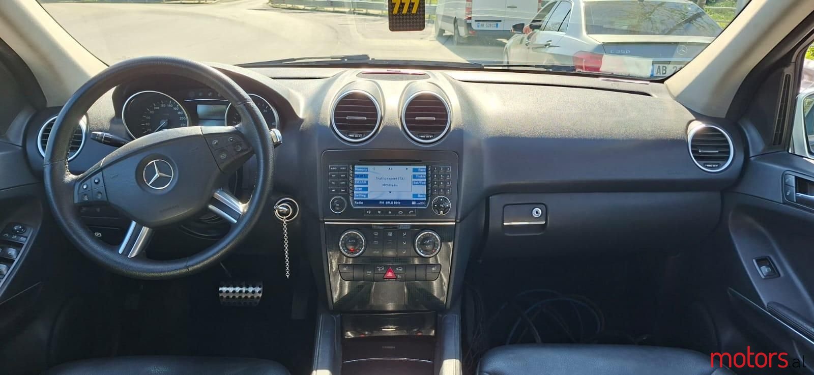 2006' Mercedes-Benz ML 320 photo #4