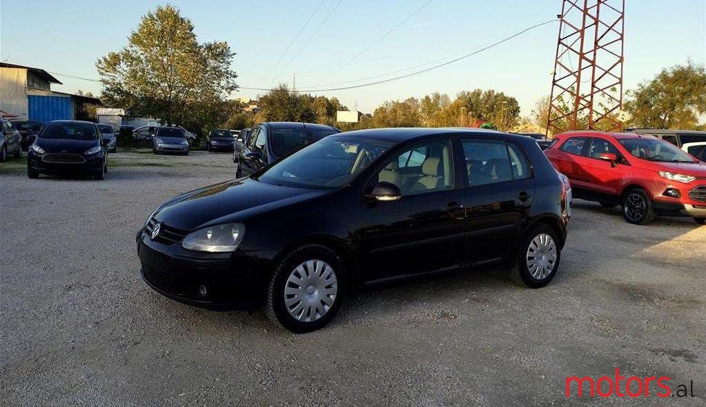 2005' Volkswagen Golf photo #1