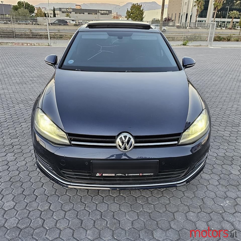 2015' Volkswagen Golf photo #4