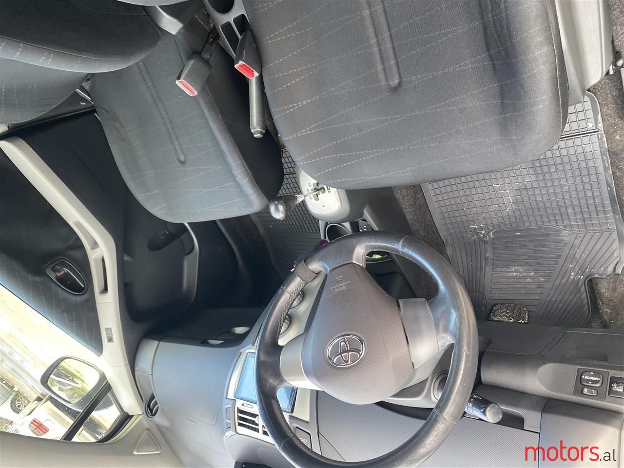 2006' Toyota Yaris photo #6