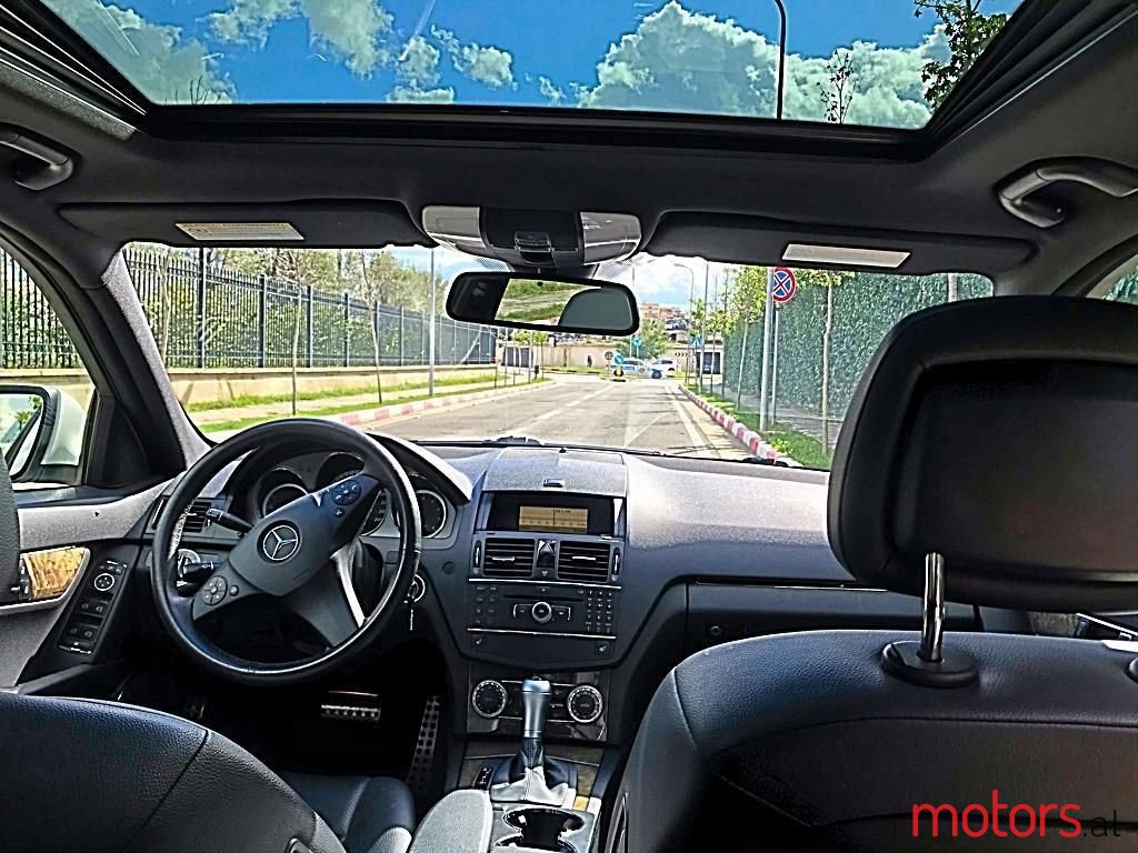 2009' Mercedes-Benz C 300 photo #3