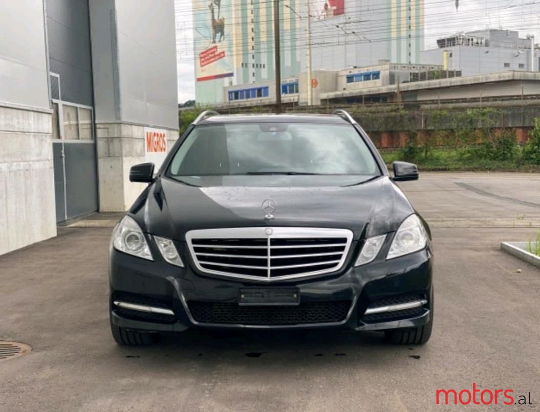 2012' Mercedes-Benz E 250 photo #1