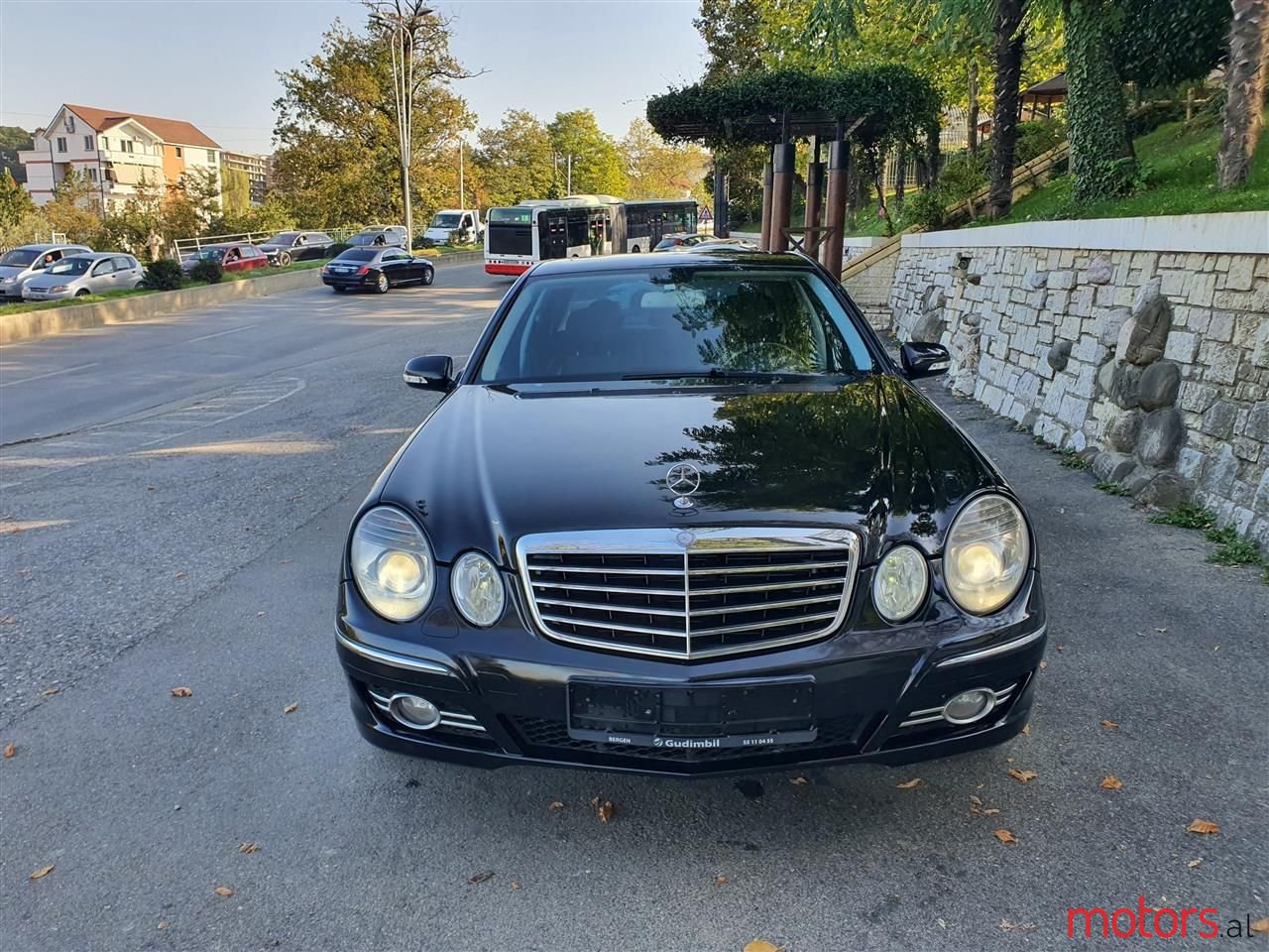 2007' Mercedes-Benz E 200 photo #3