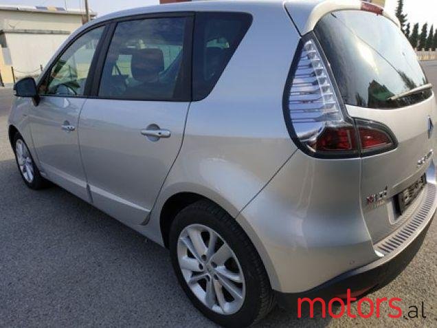 2015' Renault Grand Scenic photo #4