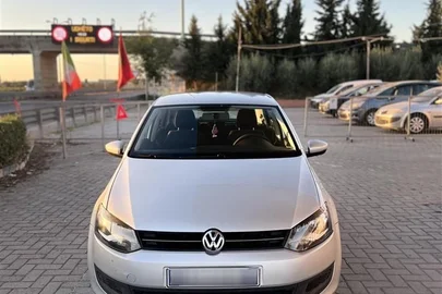 2011' Volkswagen Polo