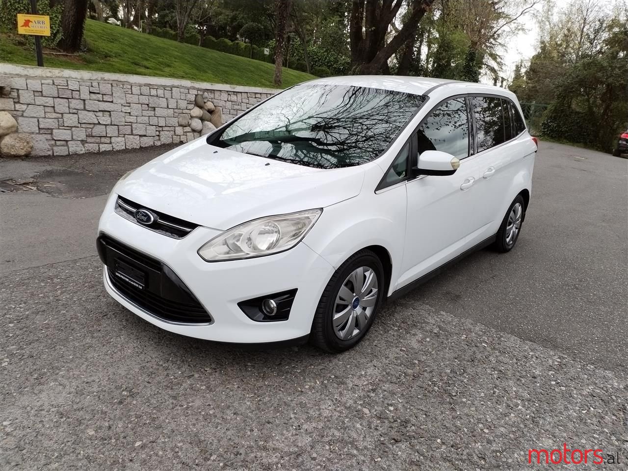 2012' Ford Grand  C-Max photo #6