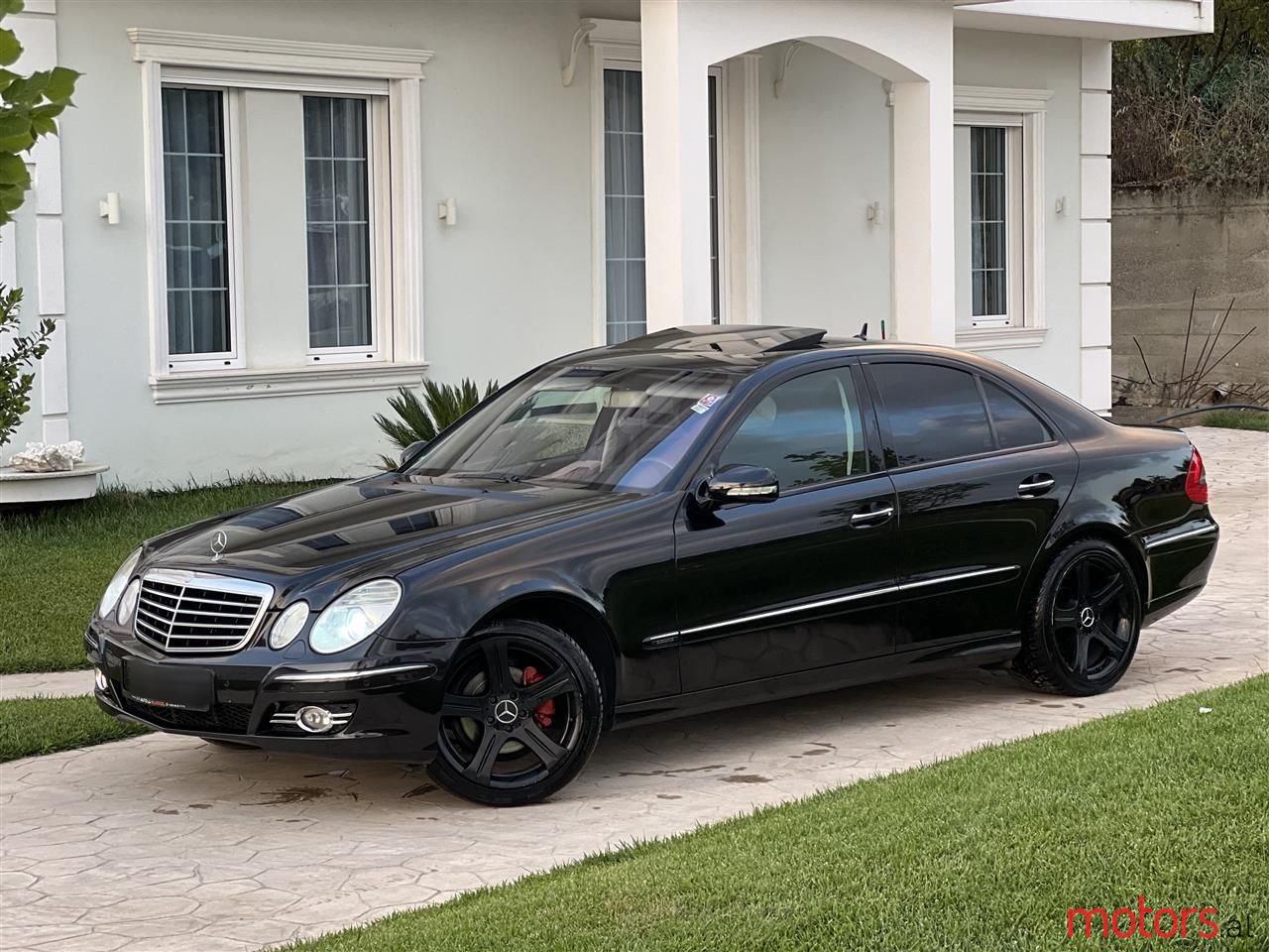 2007' Mercedes-Benz E 320 photo #1