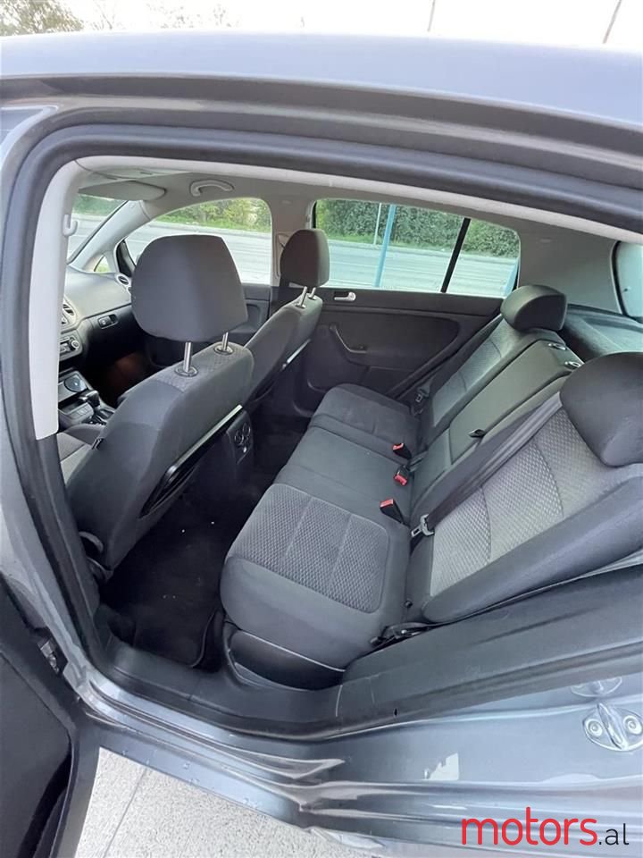 2009' Volkswagen Golf Plus photo #2