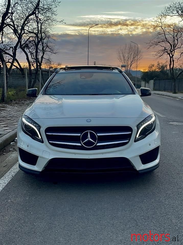 2017' Mercedes-Benz GLA 200 photo #2