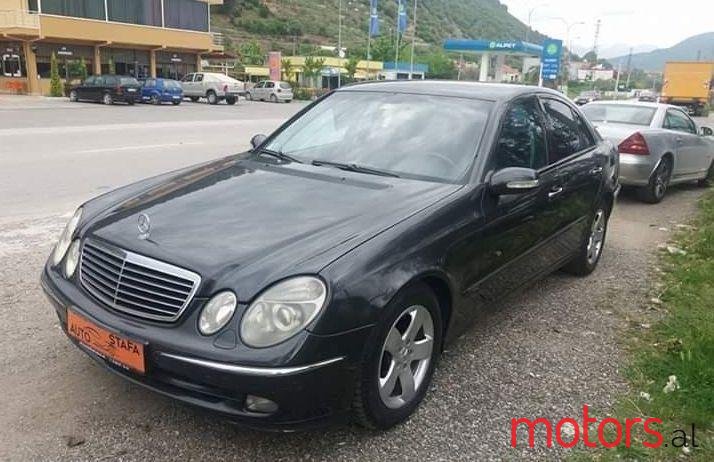 2002' Mercedes-Benz E 270 photo #1